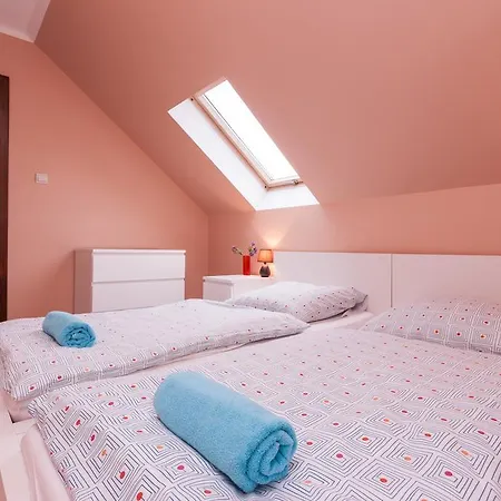 Holiday House Kurnik By Renters 펜션 *