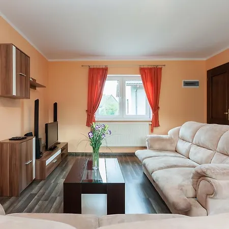 펜션 Holiday House Kurnik By Renters